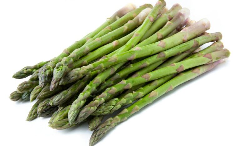 STEAMED ASPARAGUS WITH GARLIC