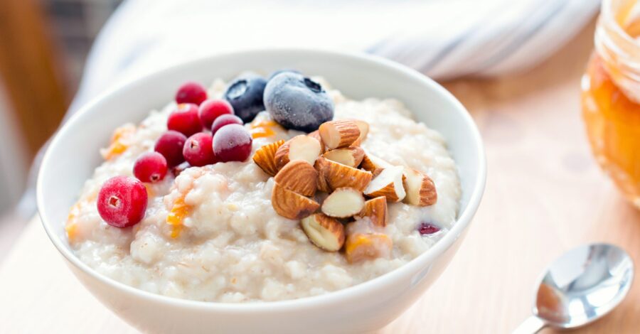 SOOTHING OATMEAL WITH CRANBERRIES AND NUTS