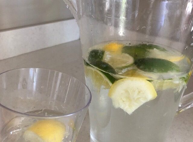 LEMON AND MINT WATER