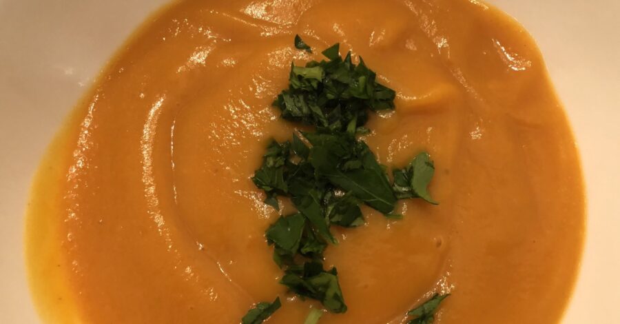 TOASTED GARLIC BUTTERNUT SOUP