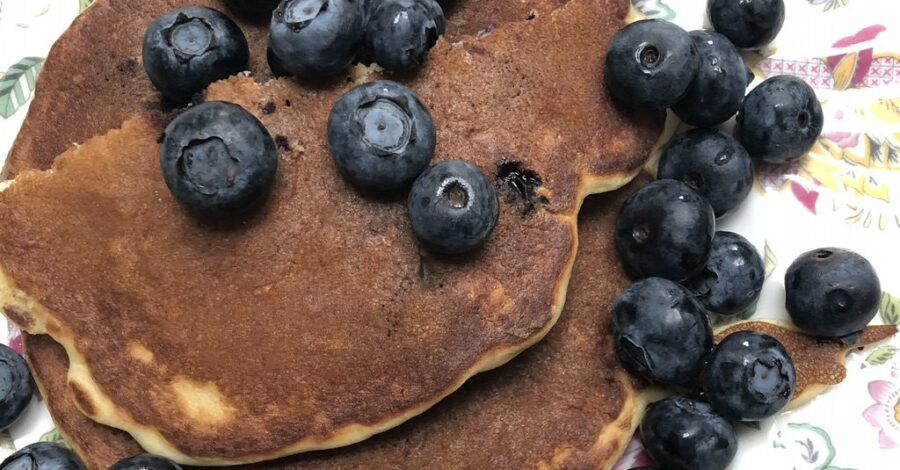 BLUEBERRY PANCAKES