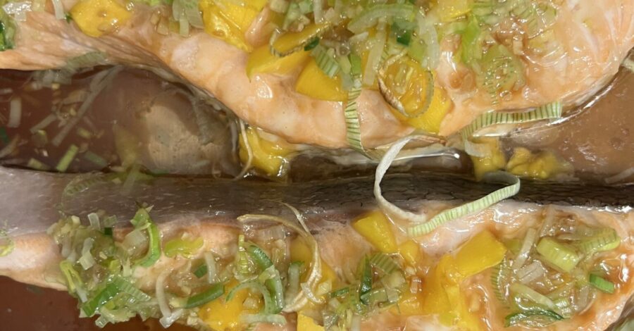 SALMON MANGO BAKE