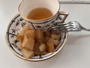 Pear tea also can be eaten as pear soup.