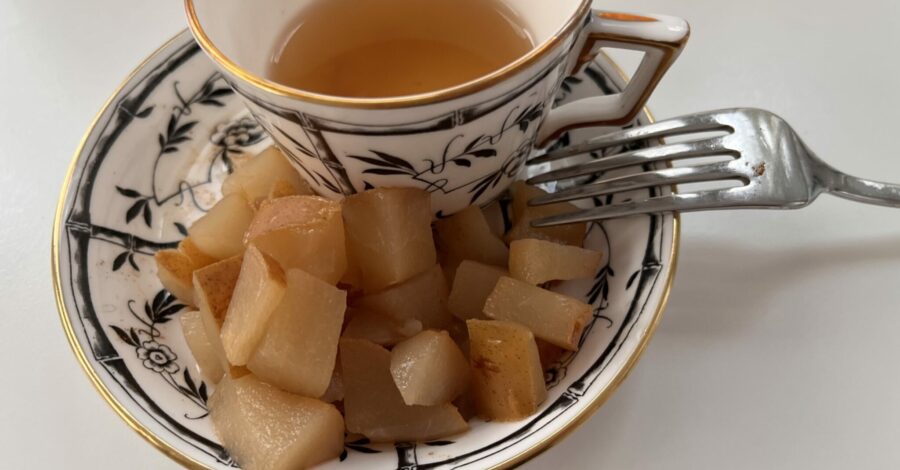 FRESH PEAR TEA