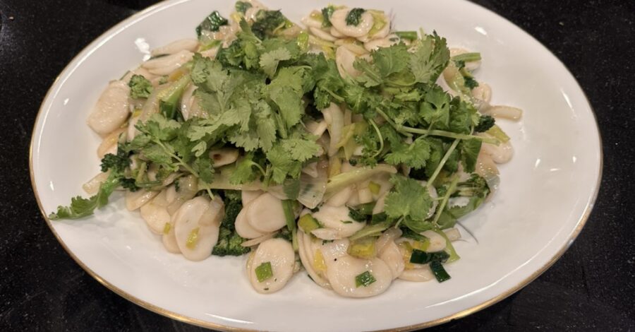 TRADITIONAL RICE CAKE STIR-FRY