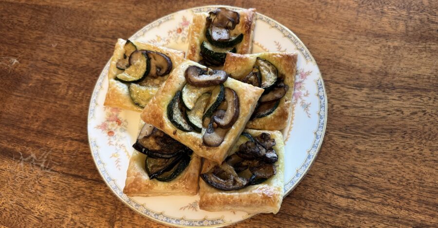 MUSHROOM AND ZUCCHINI PUFFS